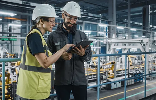 Ein gemeinsamer in Echtzeit aktualisierter Jahresarbeitszeitplan